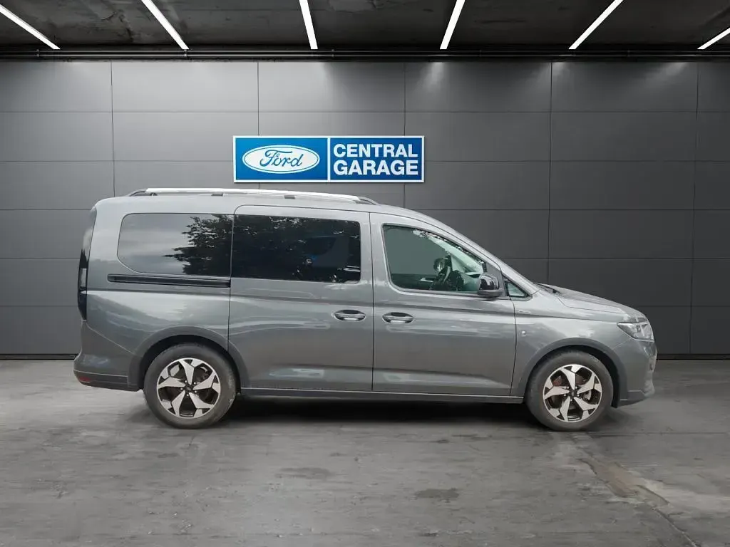 Gebraucht Ford Grand Tourneo Connect Active 122 PS (89 kW) 2024 Grau Van / Kleinbus