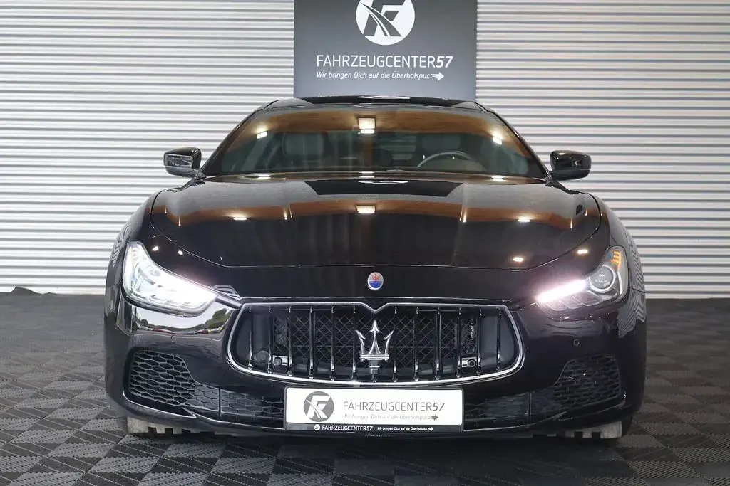 Gebraucht Maserati Ghibli 349 PS (256 kW) 2016 Schwarz Limousine