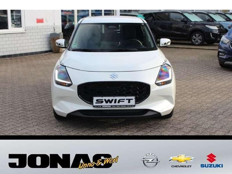 Gebraucht Suzuki Swift Comfort 83 PS (61 kW) 2025 Weiss Kleinwagen