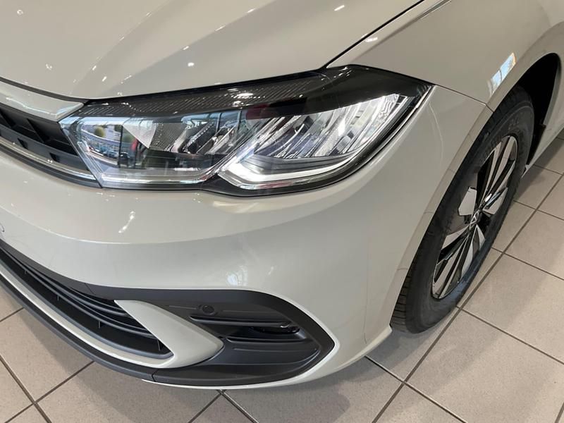 Gebraucht VW Polo Move 95 PS (69 kW) 2024 Grau Kleinwagen