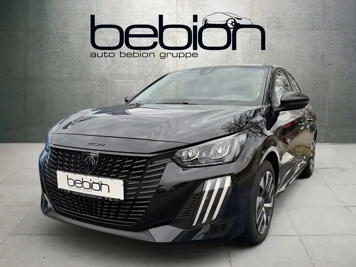 Gebraucht Peugeot 208 Active 101 PS (74 kW) 2024 Kleinwagen