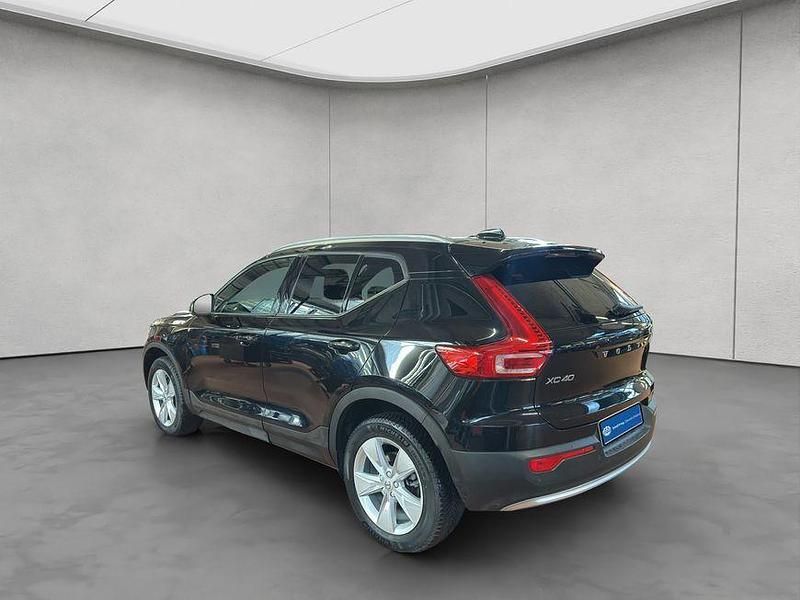 Gebraucht Volvo XC40 Core 163 PS (119 kW) 2024 Schwarz SUV