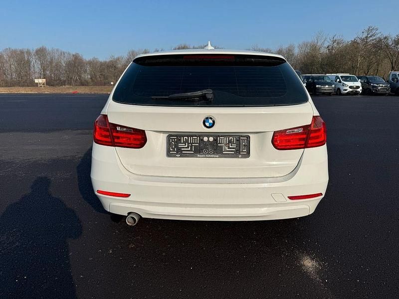 Gebraucht BMW 320 184 PS (135 kW) 2014 Weiß Kombi