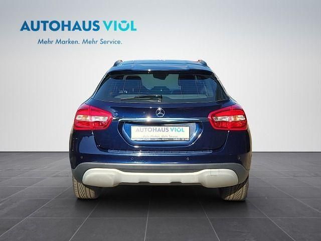 Gebraucht Mercedes GLA200 Style 156 PS (114 kW) 2018 Cavansitblau  metalliclack SUV