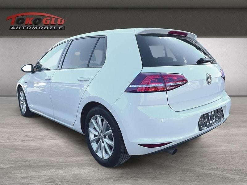 Second-hand VW Golf VII LOUNGE 110 CP (80 kW) 2015 Alb Berlinǎ