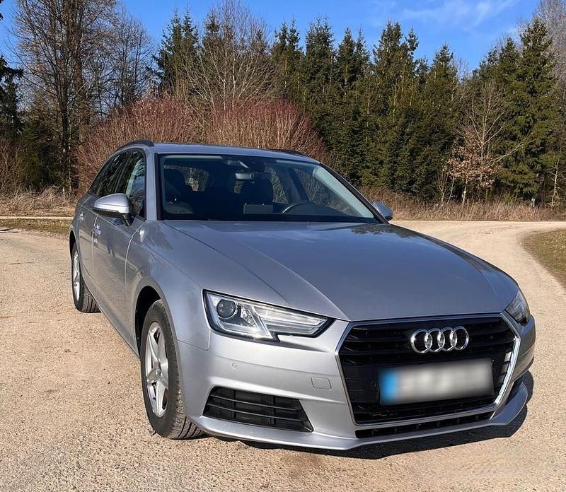 Gebraucht Audi A4 150 PS (110 kW) 2017 Silber Kombi