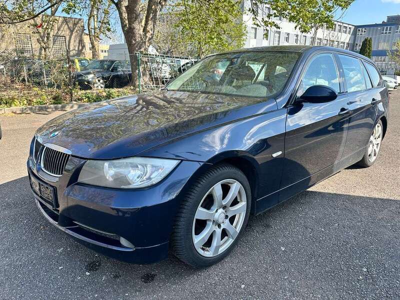 Monacoblau metallic Gebraucht 2007 BMW 325 Kombi | 2.890 € (Superpreis) - Bild 1/4