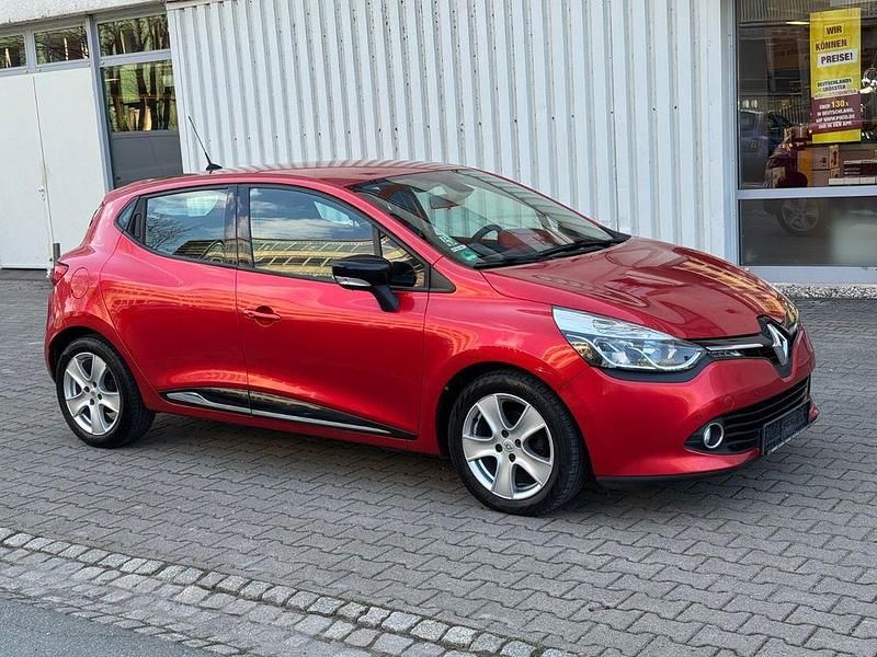 Gebraucht Renault Clio IV Luxe 90 PS (66 kW) 2012 Rot Limousine