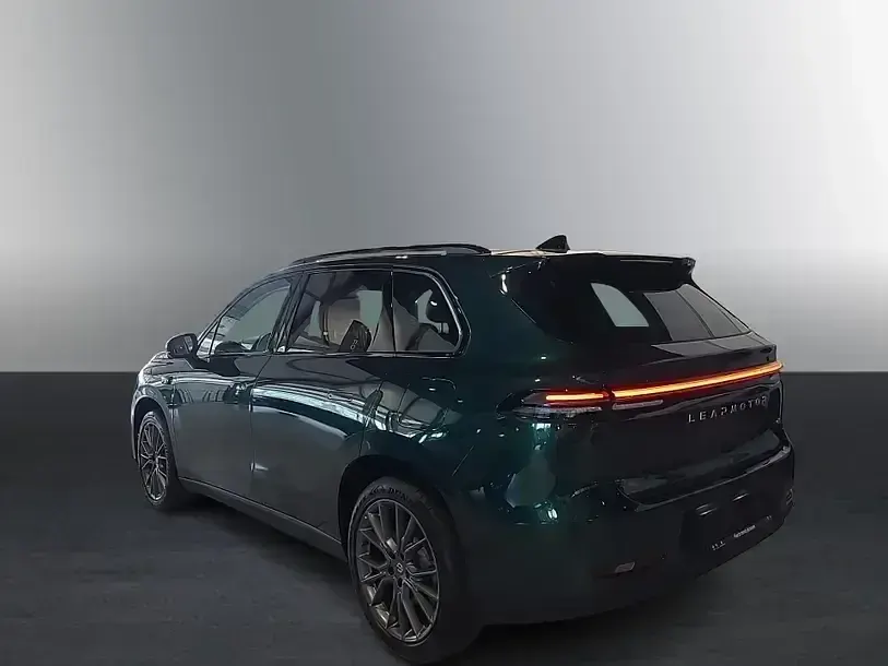 Gebraucht Leapmotor C10 215 PS (158 kW) 2025 Grün SUV
