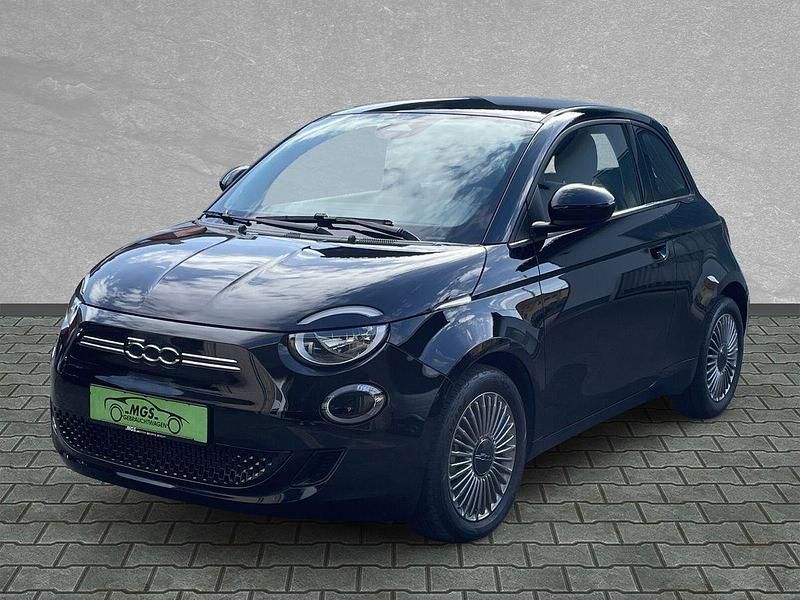 Gebraucht Fiat 500e Icon 69 kW (95 PS) 2022 Onyxschwarz Kleinwagen
