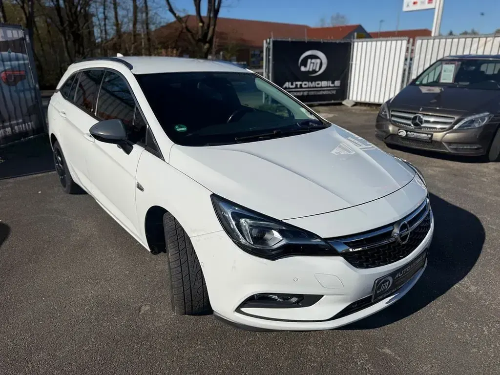 Gebraucht Opel Astra Innovation 150 PS (110 kW) 2017 Weiß Kombi
