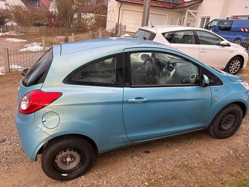 Gebraucht Ford Ka Trend 69 PS (50 kW) 2010 Blau Kleinwagen
