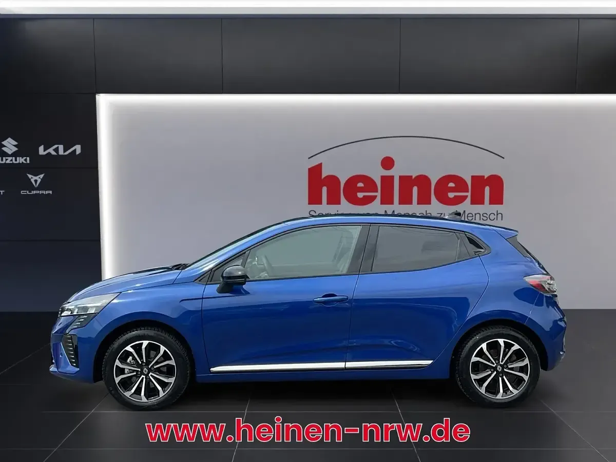 Gebraucht Renault Clio V Techno 143 PS (105 kW) 2025 Blau Limousine