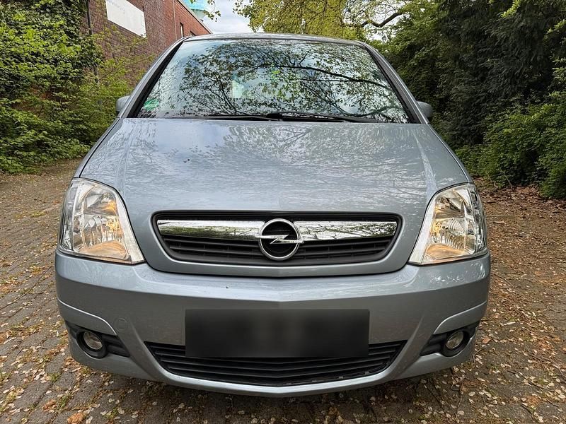 Second-hand Opel Meriva 105 CP (77 kW) 2006 Albastru Monovolum