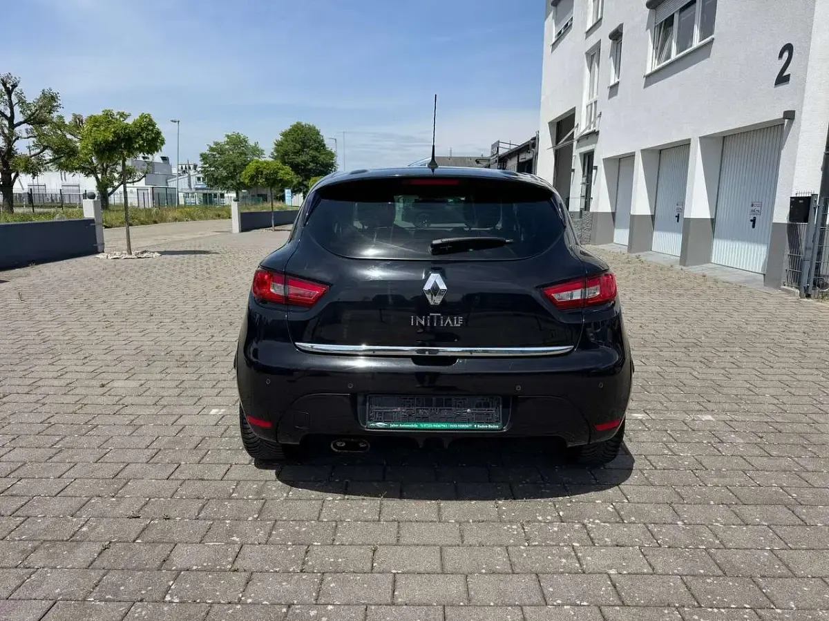 Gebraucht Renault Clio Initiale Paris 120 PS (88 kW) 2016 Sternenschwarz Kleinwagen