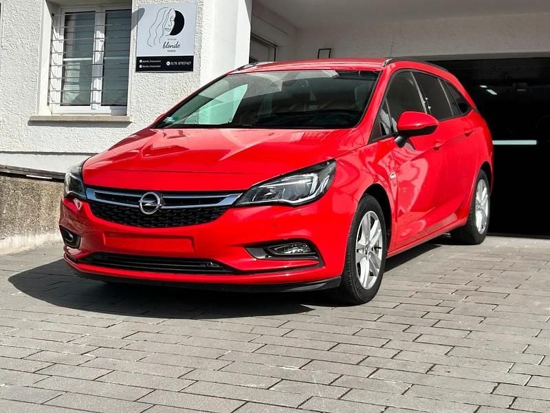 Gebraucht Opel Astra 200 PS (147 kW) 2017 Rot Kombi