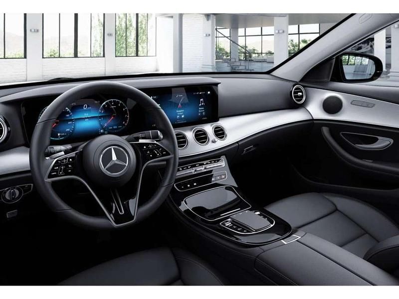 Gebraucht Mercedes E200 Avantgarde 211 PS (155 kW) 2020 Obsidianschwarz Kombi