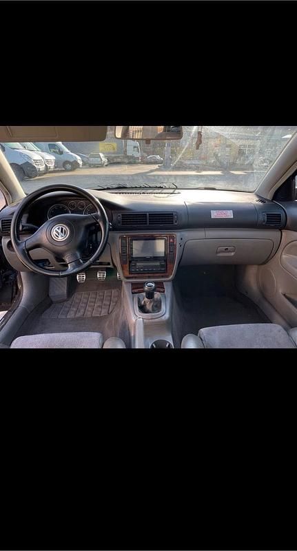 Gebraucht VW Passat 150 PS (110 kW) 2001 Schwarz Limousine