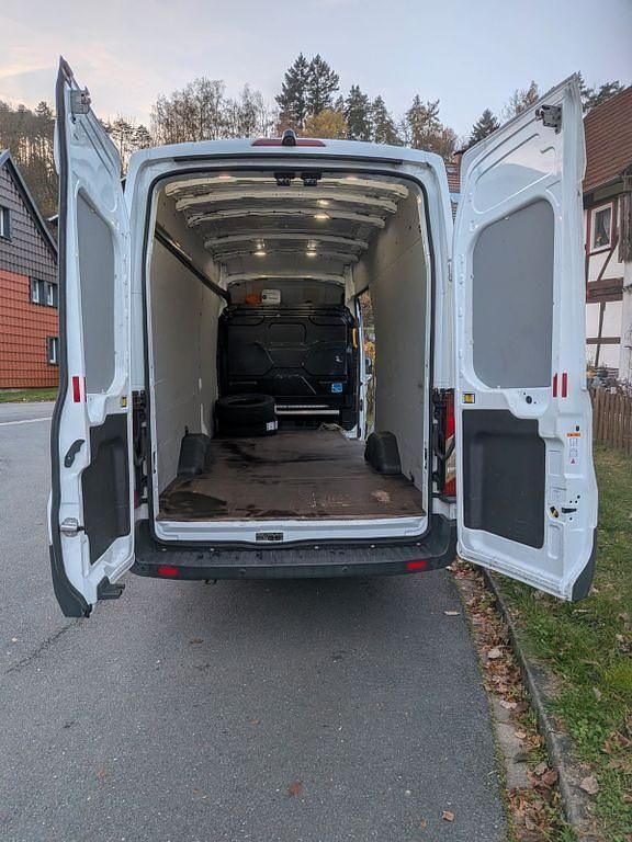 Gebraucht Ford Transit 170 PS (125 kW) 2018 Weiß Limousine