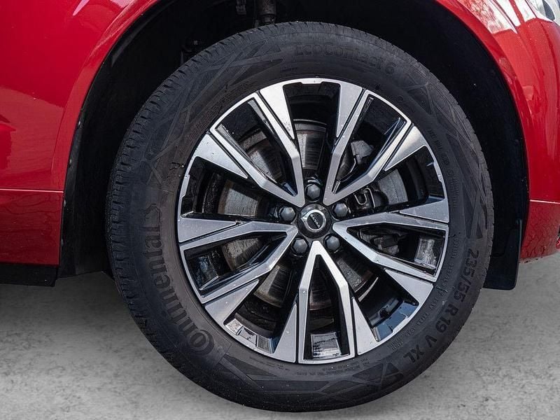 Gebraucht Volvo XC60 Plus 197 PS (144 kW) 2023 Rot / fusion red (metallic) SUV