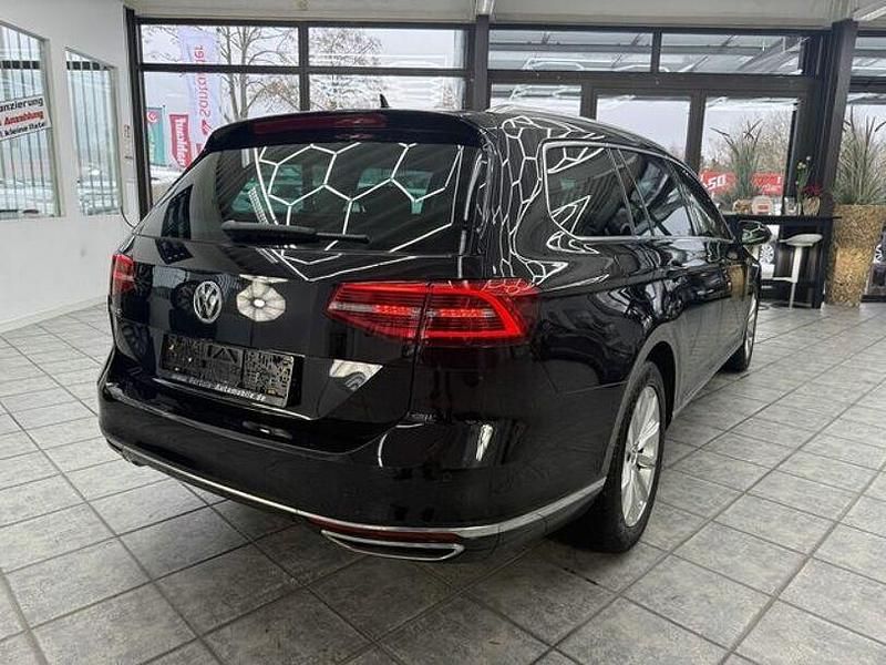 Gebraucht VW Passat Highline 190 PS (139 kW) 2019 Schwarz Kombi