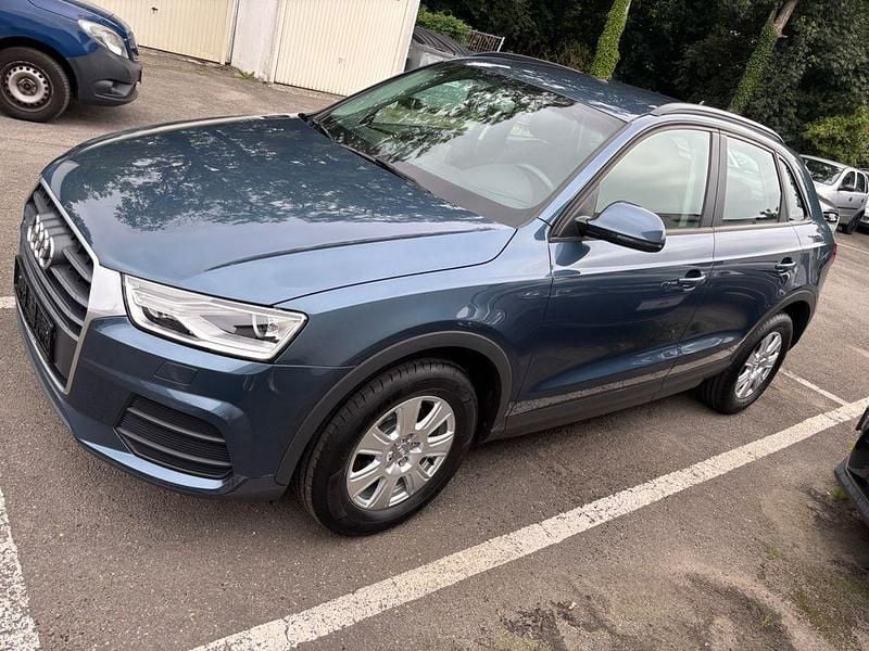 Blau Gebraucht 2016 Audi Q3 Basis SUV | 13.700 € (Fairer Preis) - Bild 1/4