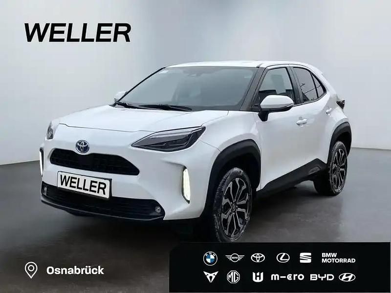 Weiß Gebraucht 2023 Toyota Yaris Cross Team SUV | 25.650 € (Fairer Preis) - Bild 1/3