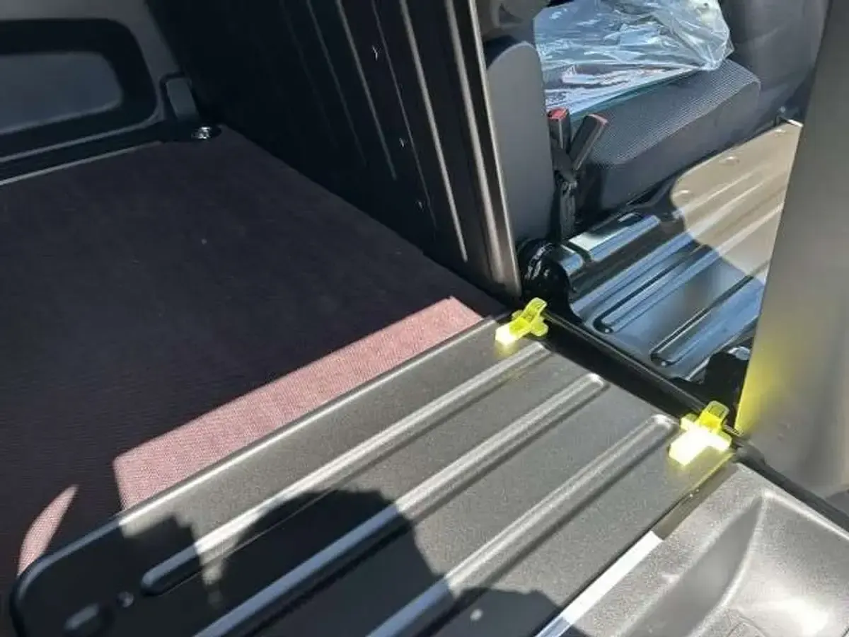 Neu Fiat Doblò 131 PS (96 kW) 2026 Weiß Van / Kleinbus