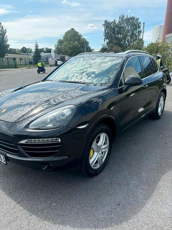 Schwarz Gebraucht 2013 Porsche Cayenne SUV | 15.000 € - Bild 1/4