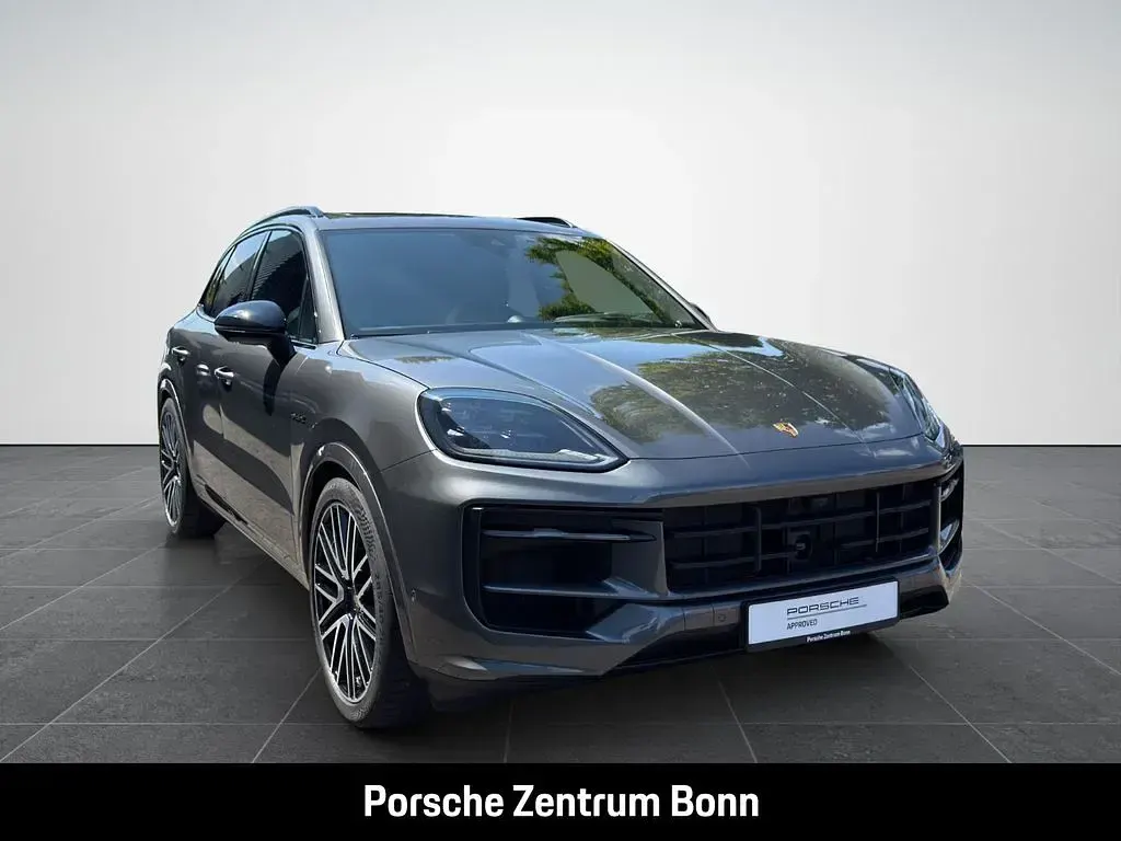 Gebraucht Porsche Cayenne E-Hybrid Black Edition 470 PS (345 kW) 2025 Grau SUV