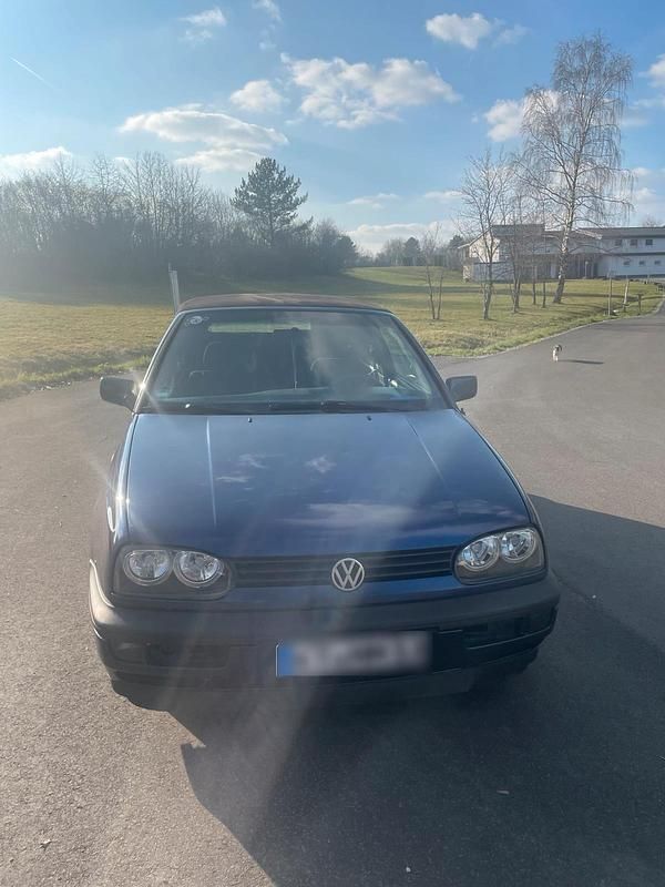 Blau Gebraucht 1997 VW Golf Cabriolet Cabrio | 700 € (Superpreis) - Bild 1/4
