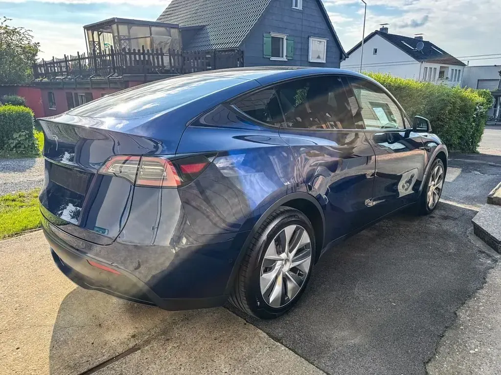 Brugt Tesla Model Y Long Range AWD 378 kW (514 HK) 2022 Blå SUV