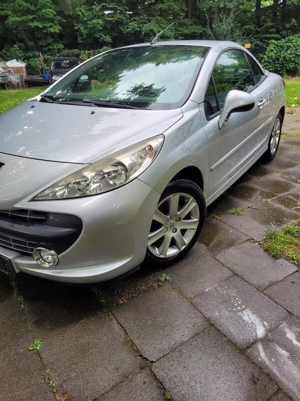 Silber Gebraucht 2009 Peugeot 207 CC Cabrio | 2.850 € (Guter Preis) - Bild 1/4