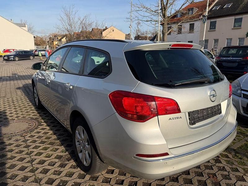 Gebraucht Opel Astra 136 PS (100 kW) 2014 Silber Kombi