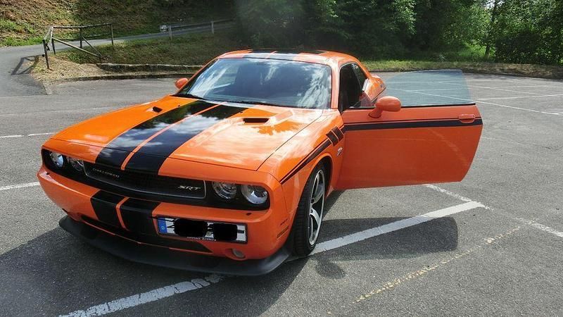 Orange Gebraucht 2014 Dodge Challenger Coupé | 32.990 € (Etwas zu teuer) - Bild 1/4