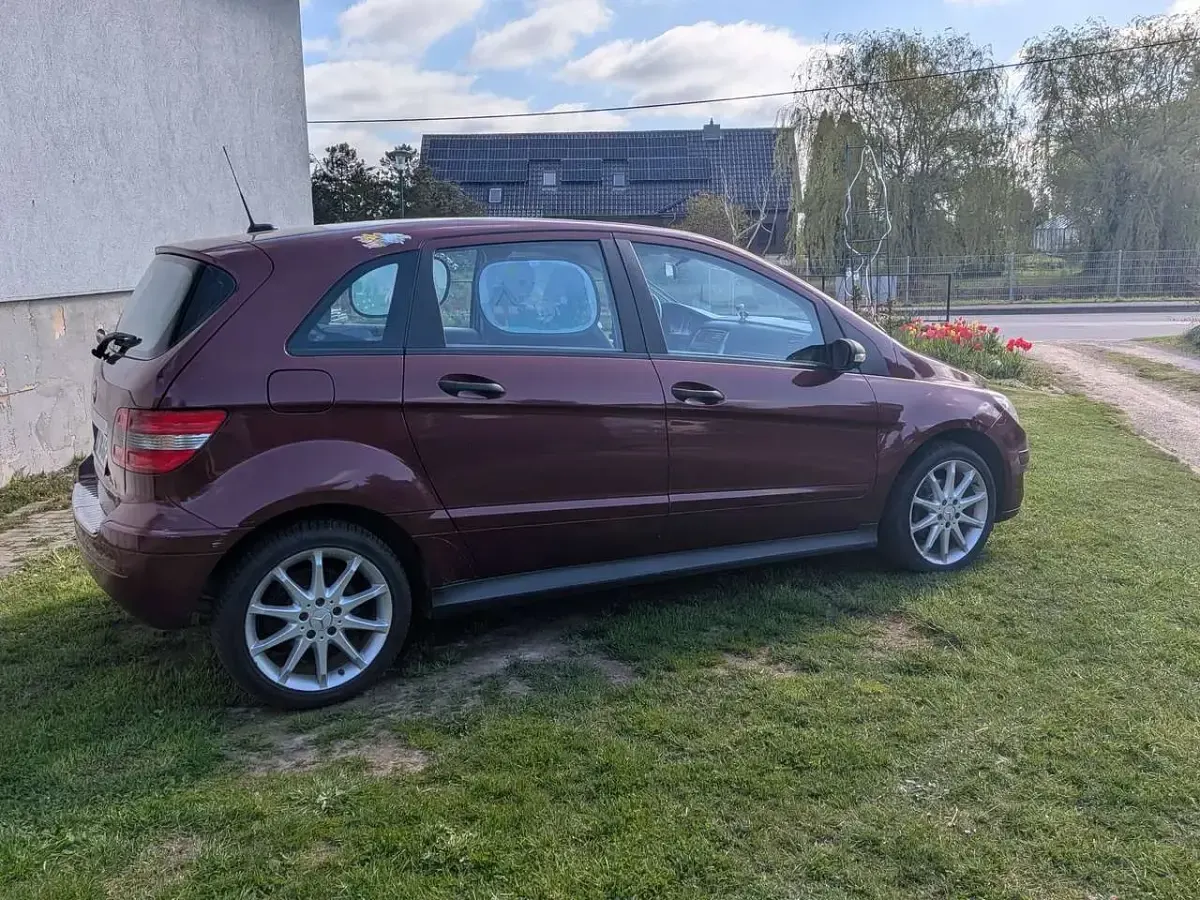 Gebraucht Mercedes B170 116 PS (85 kW) 2006 Rot Van / Kleinbus