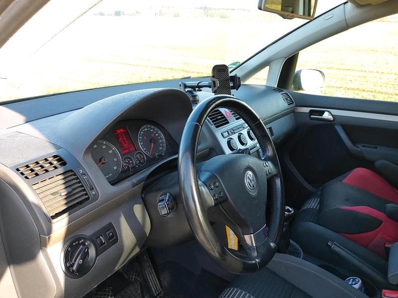 Gebraucht VW Touran 103 PS (75 kW) 2008 Beige Van / Kleinbus