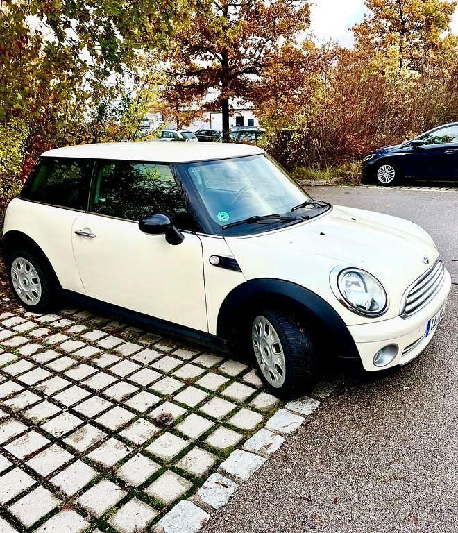 Weiß Gebraucht 2008 Mini ONE Kleinwagen | 1.555 € (Superpreis) - Bild 1/4
