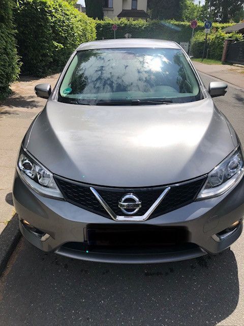 Grau Gebraucht 2017 Nissan Pulsar Tekna Limousine | 5.990 € (Superpreis) - Bild 1/4