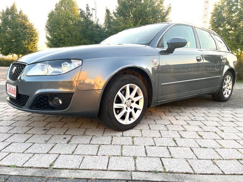 Gebraucht Seat Exeo Style 143 PS (105 kW) 2013 Grau Kombi