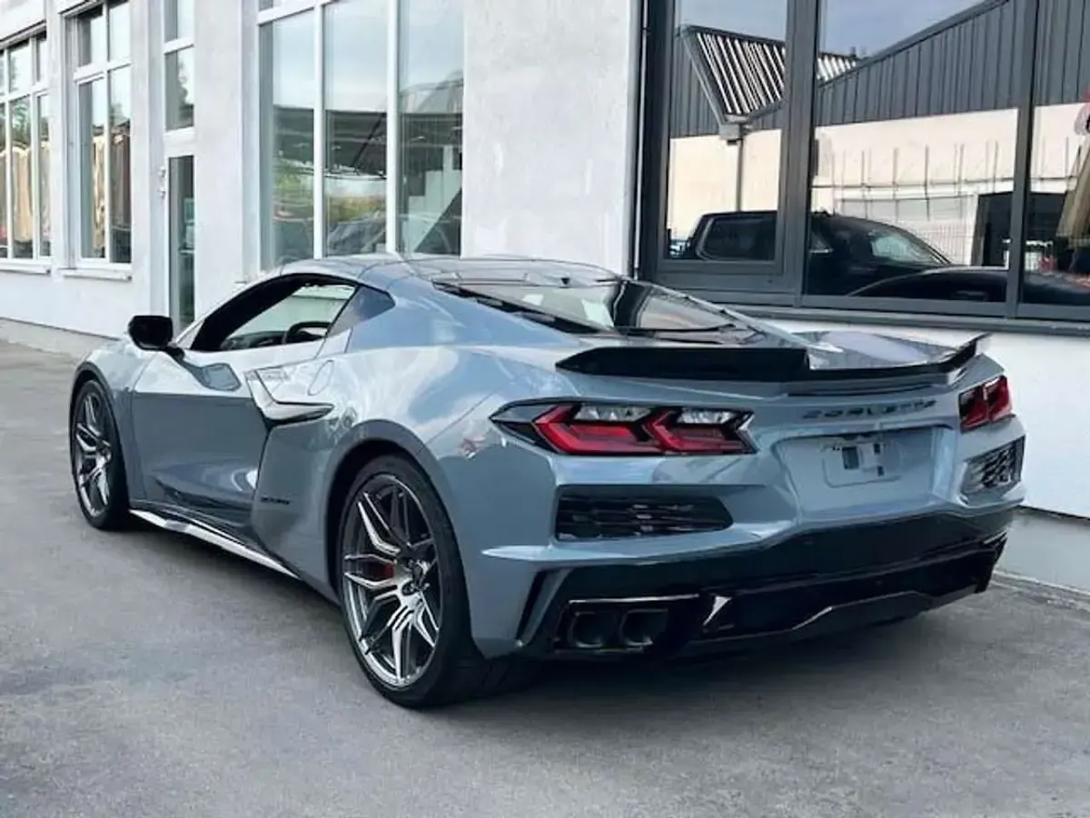 Neu Corvette Z06 646 PS (475 kW) 2025 Grau Coupé