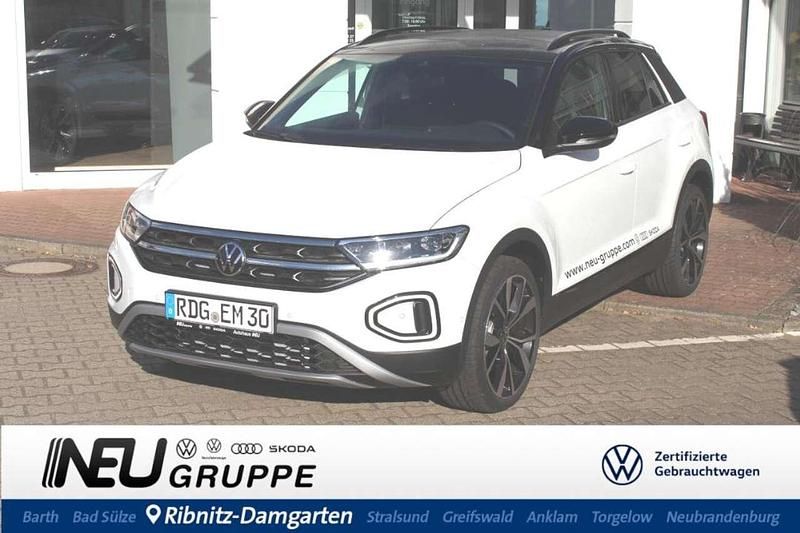 Pure white / schwarz Gebraucht 2025 VW T-Roc Style SUV | 40.279 € - Bild 1/4