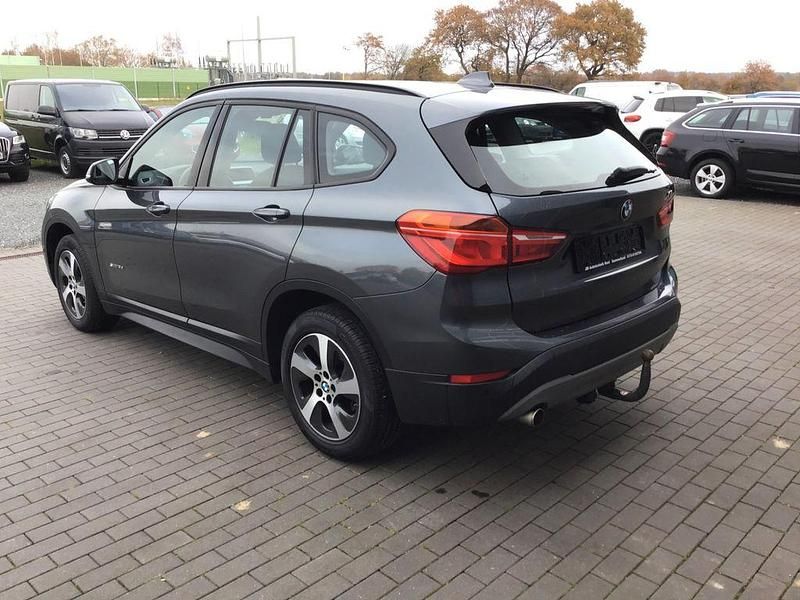 Gebraucht BMW X1 Advantage 150 PS (110 kW) 2017 Grau SUV
