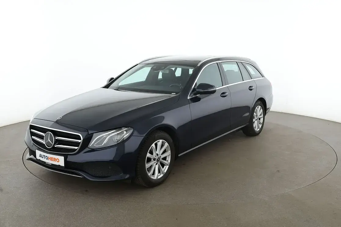 Gebraucht Mercedes E220 Avantgarde 194 PS (142 kW) 2020 Kombi