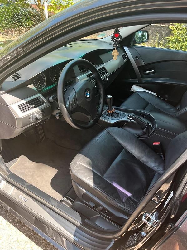 Gebraucht BMW 525 177 PS (130 kW) 2006 Schwarz Limousine