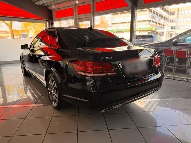 Schwarz Gebraucht 2015 Mercedes E350 Limousine | 18.000 € (Guter Preis) - Bild 1/4