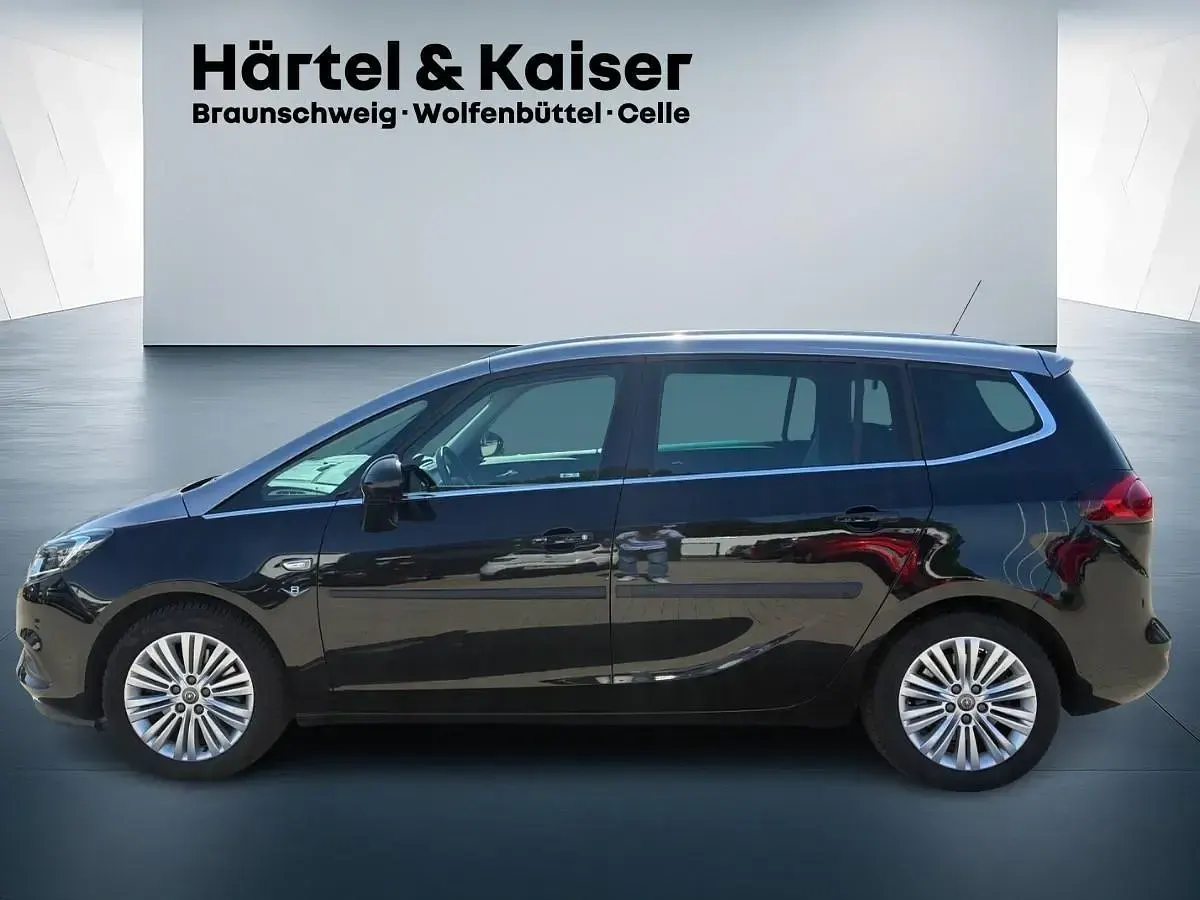 Gebraucht Opel Zafira 200 PS (147 kW) 2017 Onyx schwarz (schwarz) Van / Kleinbus