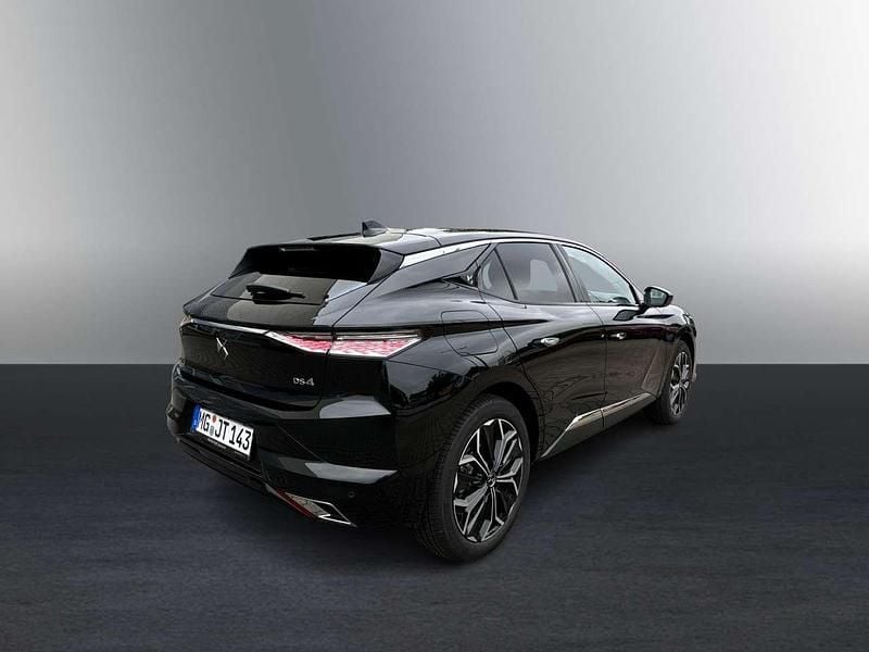 Gebraucht DS Automobiles DS4 Rivoli 131 PS (96 kW) 2024 Lackierung schwarz perla nera/ Limousine