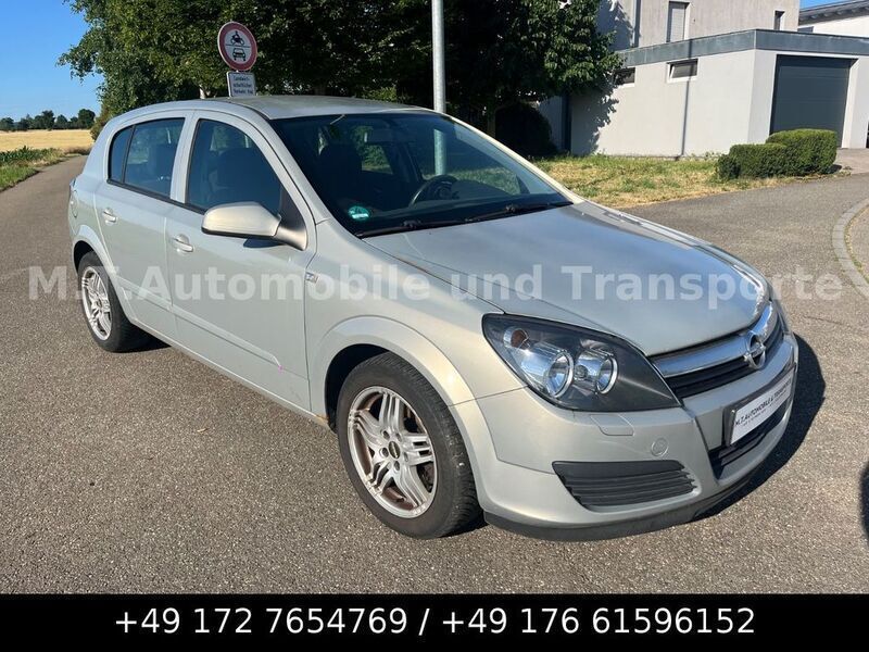 Grau Gebraucht 2006 Opel Astra Edition Limousine | 699 € (Superpreis) - Bild 1/4