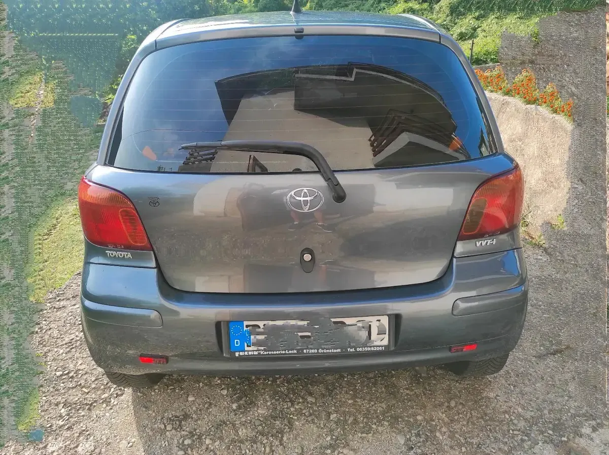 Gebraucht Toyota Yaris 87 PS (63 kW) 2005 Grau Kleinwagen